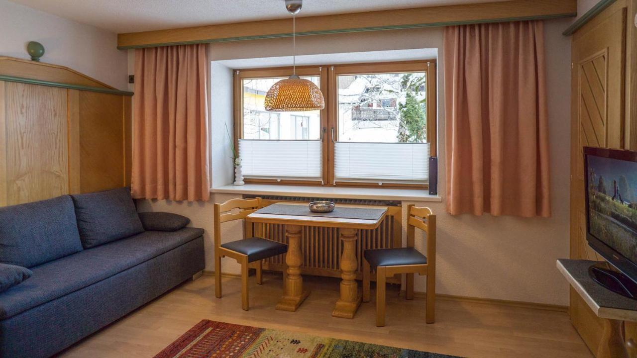 Appartement Pension Strolz Bichlbach Exteriér fotografie